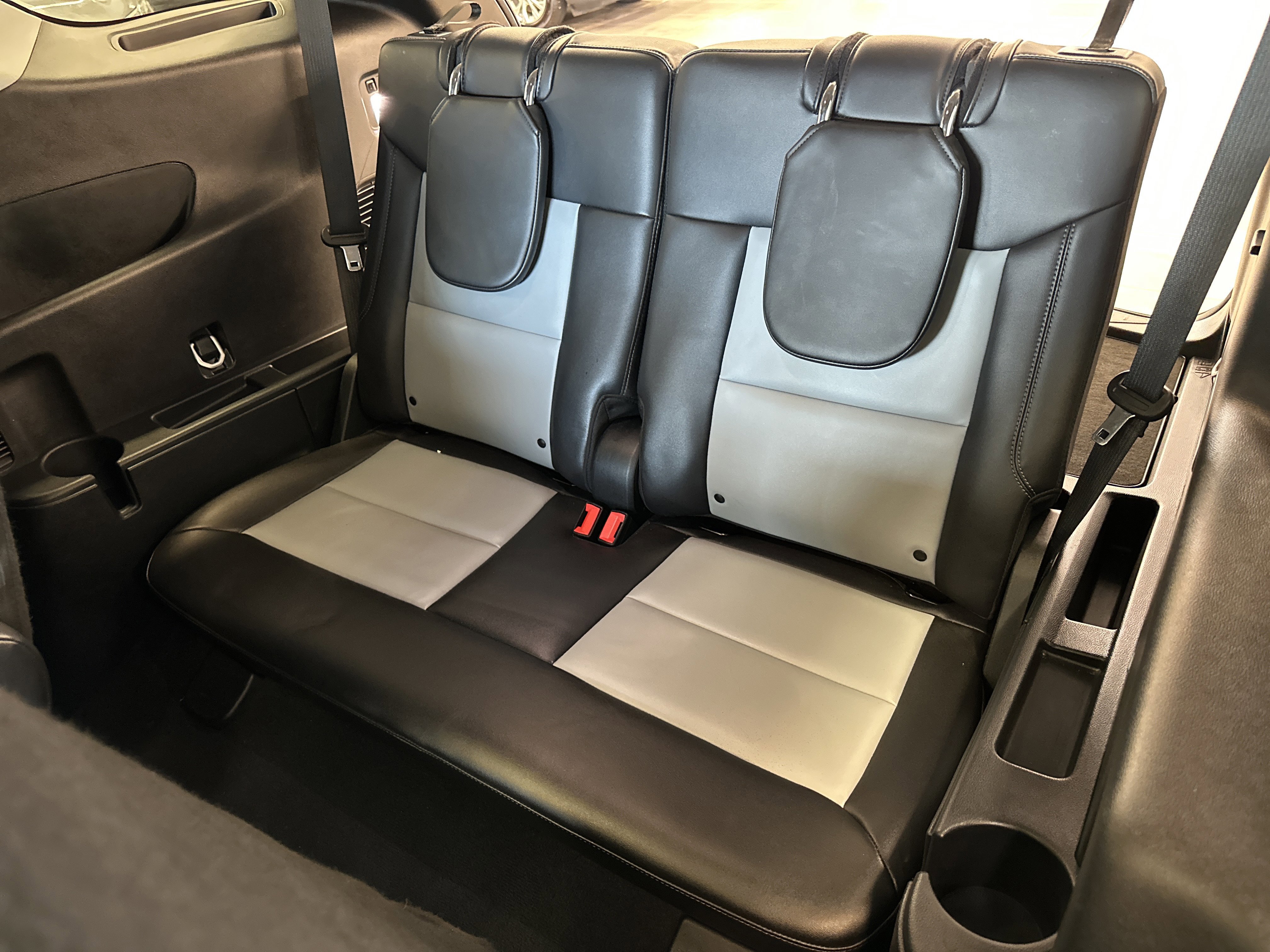 Certified 2023 Ford Explorer XLT w/ Equipment Group 202A image 16