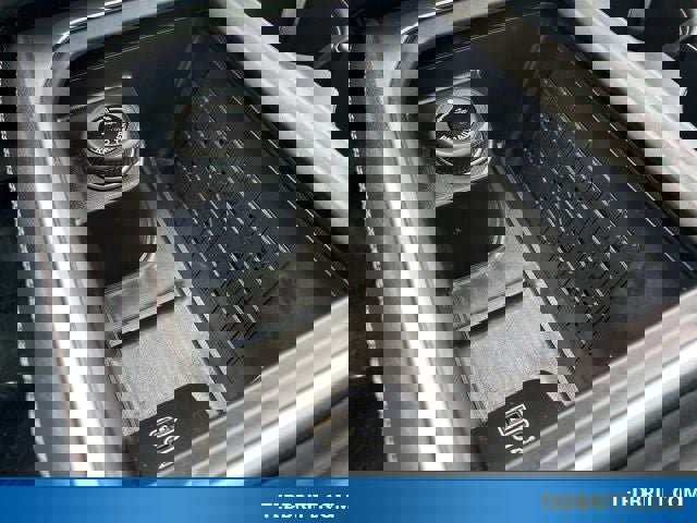 Certified 2025 Ford Expedition Max Platinum image 35