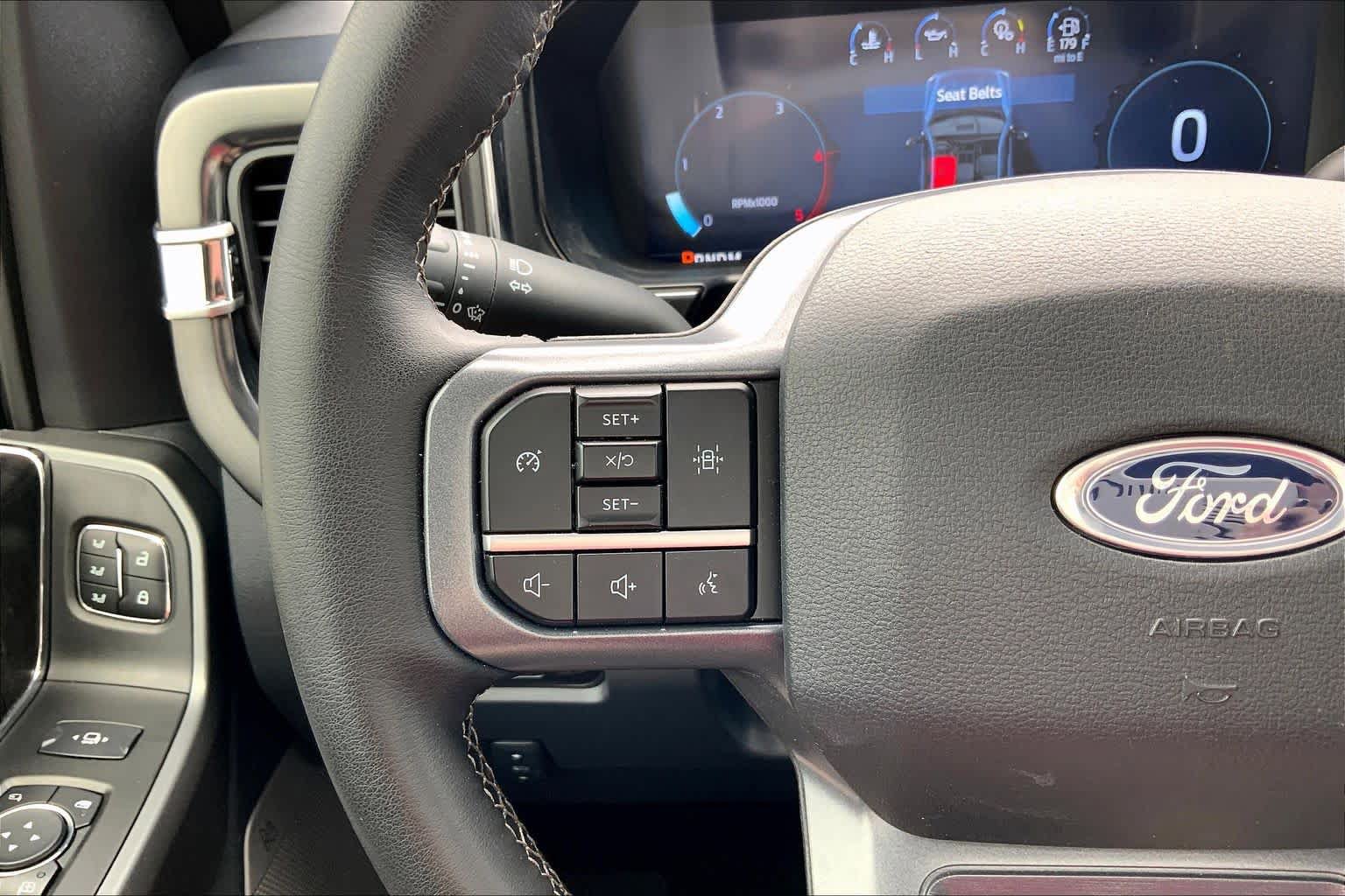 Certified 2025 Ford F350 Lariat w/ Tremor Off-Road Package AWD/4WD image 23