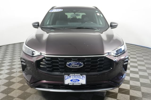 Certified 2023 Ford Escape ST-Line w/ Tech Pack #1 AWD/4WD image 8