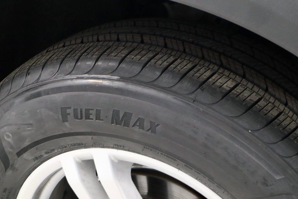 Certified 2022 Ford Explorer XLT w/ Equipment Group 202A image 20