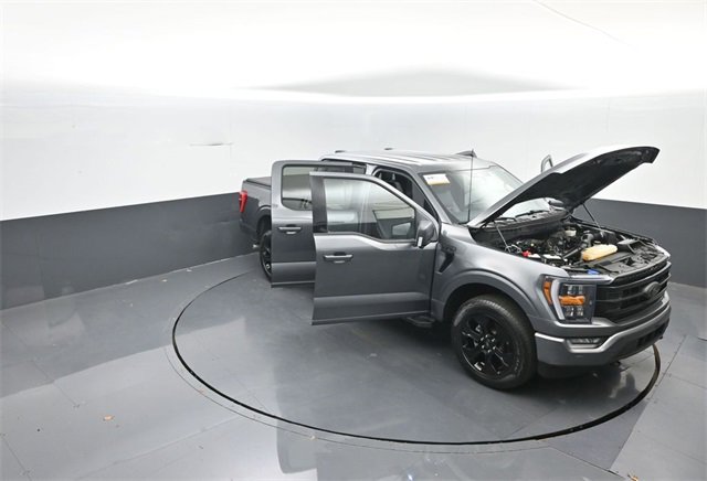 Certified 2022 Ford F150 XLT w/ Equipment Group 302A High image 38