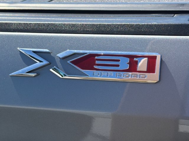 Used 2024 GMC Sierra 1500 SLT w/ SLT Premium Plus Package AWD/4WD image 8
