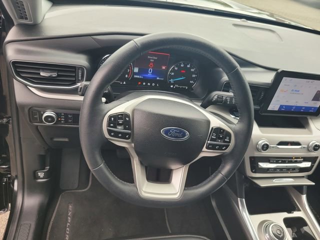 Certified 2023 Ford Explorer XLT w/ Equipment Group 202A AWD/4WD image 30