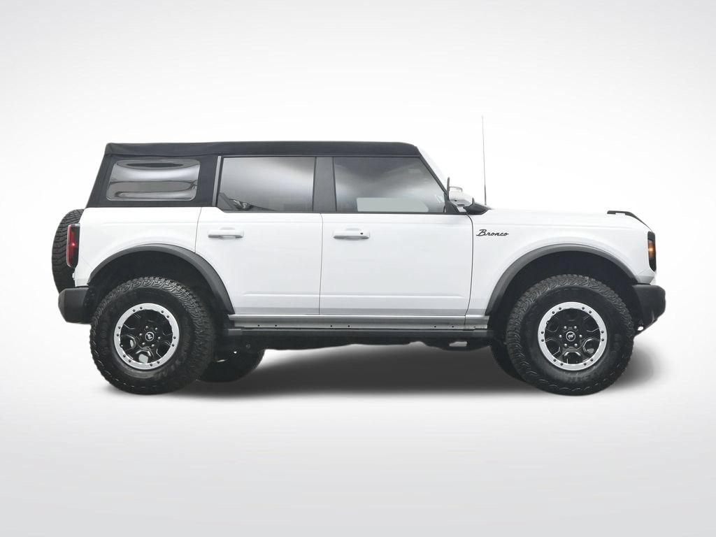 Certified 2024 Ford Bronco Outer Banks w/ Sasquatch Package AWD/4WD image 35