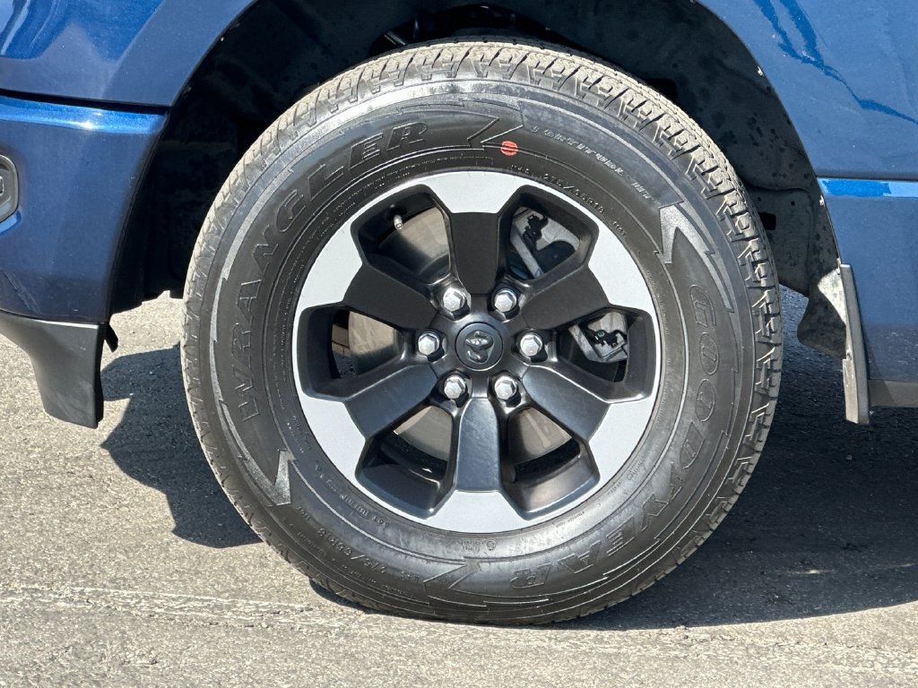 Used 2023 RAM 1500 Big Horn AWD/4WD image 23