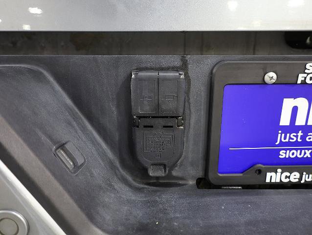 Used 2024 GMC Sierra 3500 Denali w/ Denali Reserve Package image 40