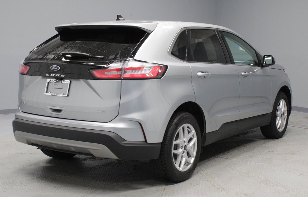 Certified 2024 Ford Edge SEL image 5