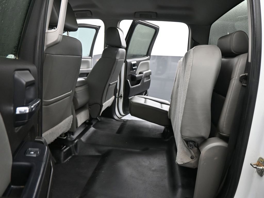 Used 2018 Chevrolet Silverado 2500 W/T image 41