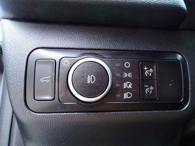 Certified 2022 Ford Escape SEL AWD/4WD image 19