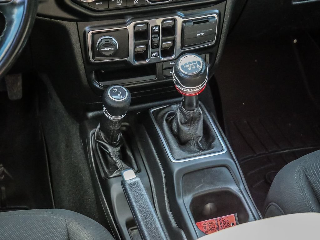 Used 2022 Jeep Wrangler Unlimited Sport AWD/4WD image 27