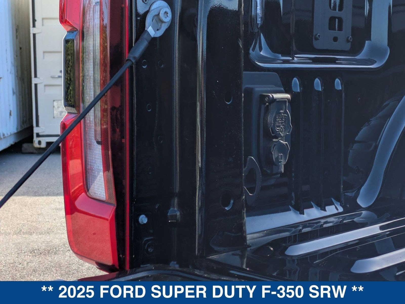 Certified 2025 Ford F350 Platinum image 14