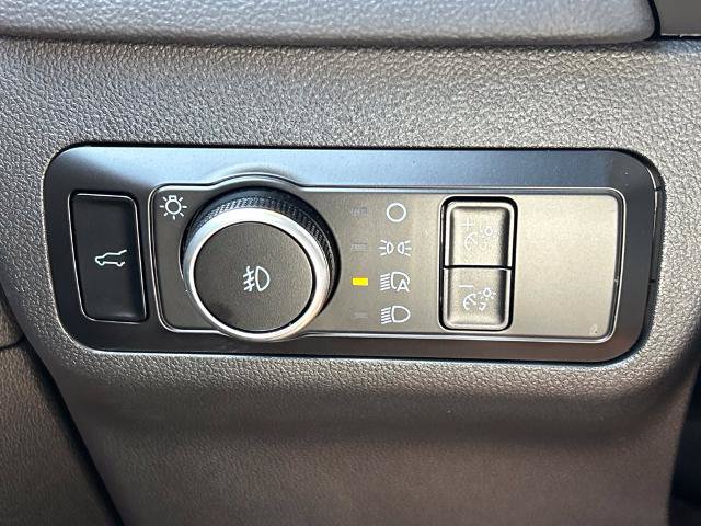 Certified 2025 Ford Escape ST-Line Select AWD/4WD image 30