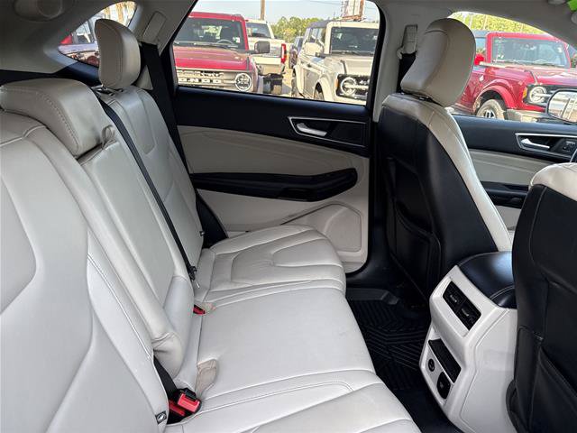 Certified 2022 Ford Edge Titanium AWD/4WD image 19