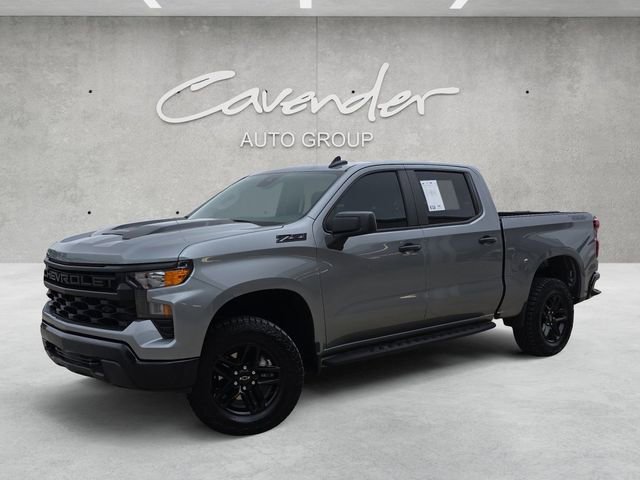 Used 2024 Chevrolet Silverado 1500 Custom Trail Boss w/ Dark Appearance Package AWD/4WD image 1