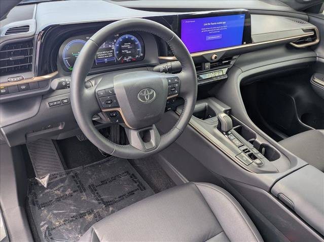 Used 2023 Toyota Crown AWD/4WD image 10