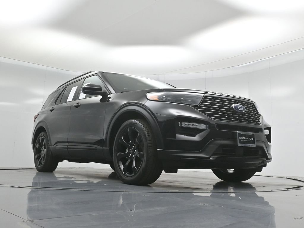 Certified 2022 Ford Explorer ST-Line w/ Class IV Trailer Tow Package image 49