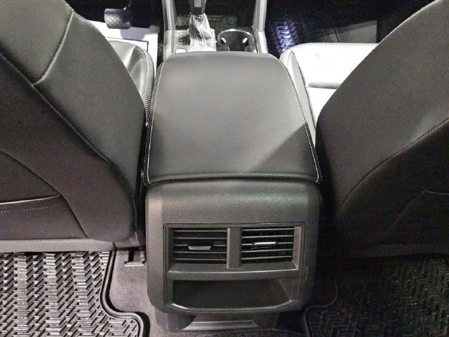 Used 2022 Volkswagen Atlas Cross Sport SE AWD/4WD image 16