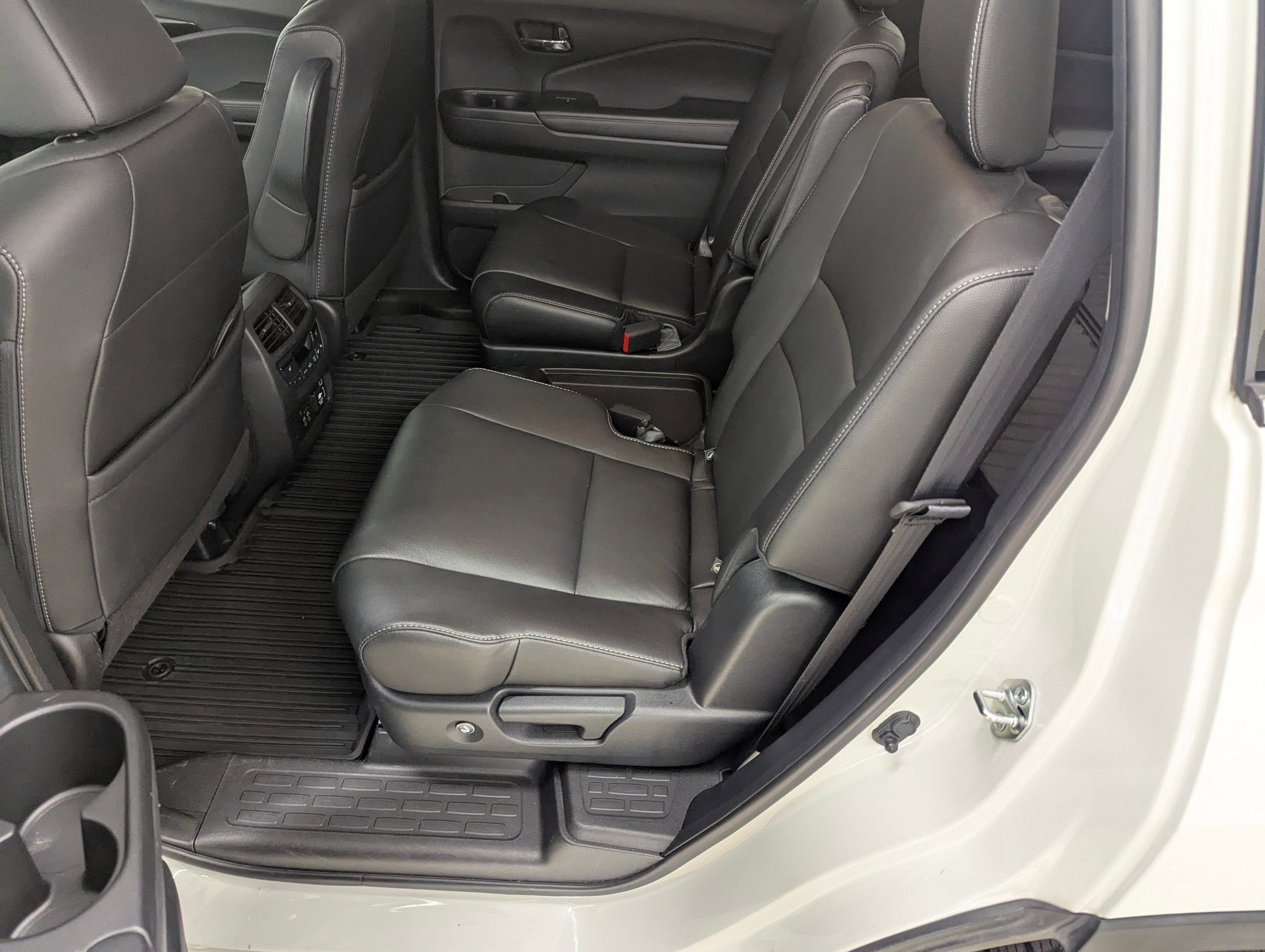 Used 2022 Honda Pilot Touring image 14