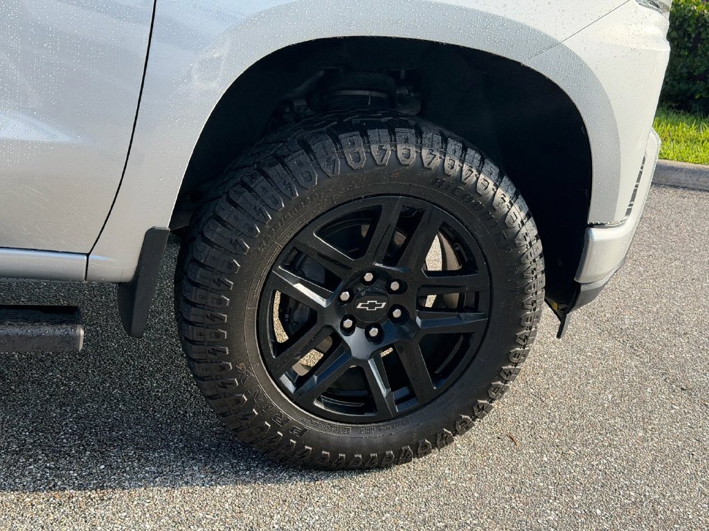 Used 2019 Chevrolet Silverado 1500 RST w/ All-Star Edition RWD image 9