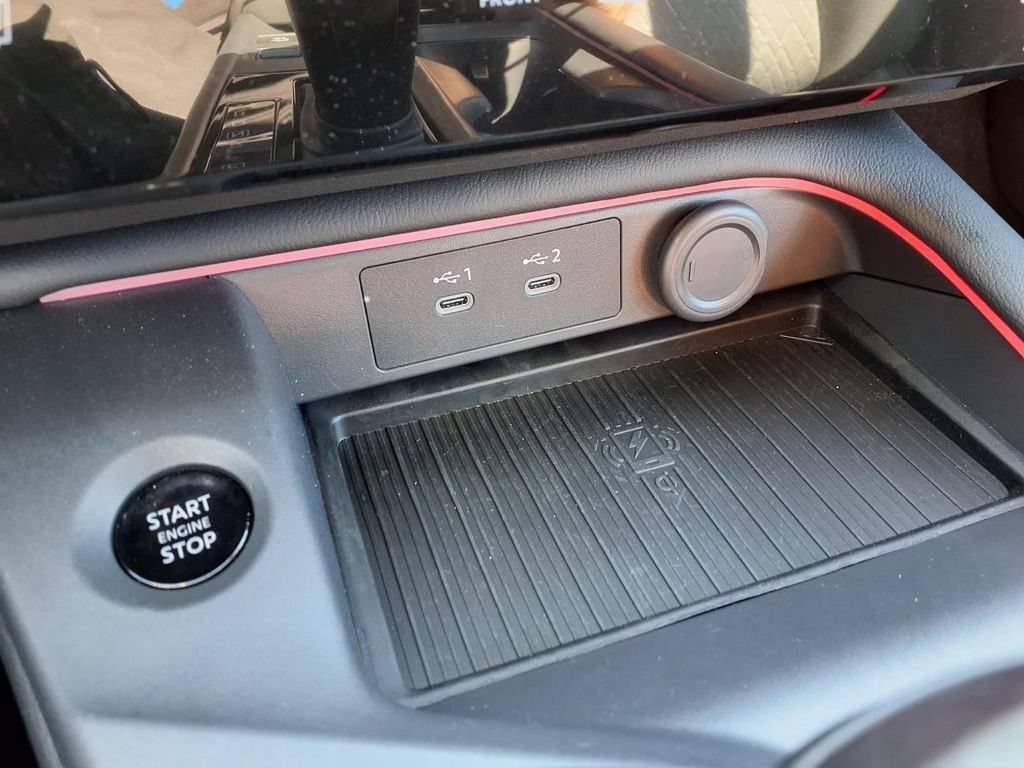 Used 2026 Nissan Sentra SV w/ SV Convenience Package FWD image 15
