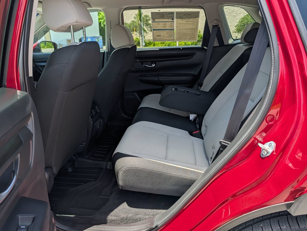 Used 2025 Honda CR-V LX image 24