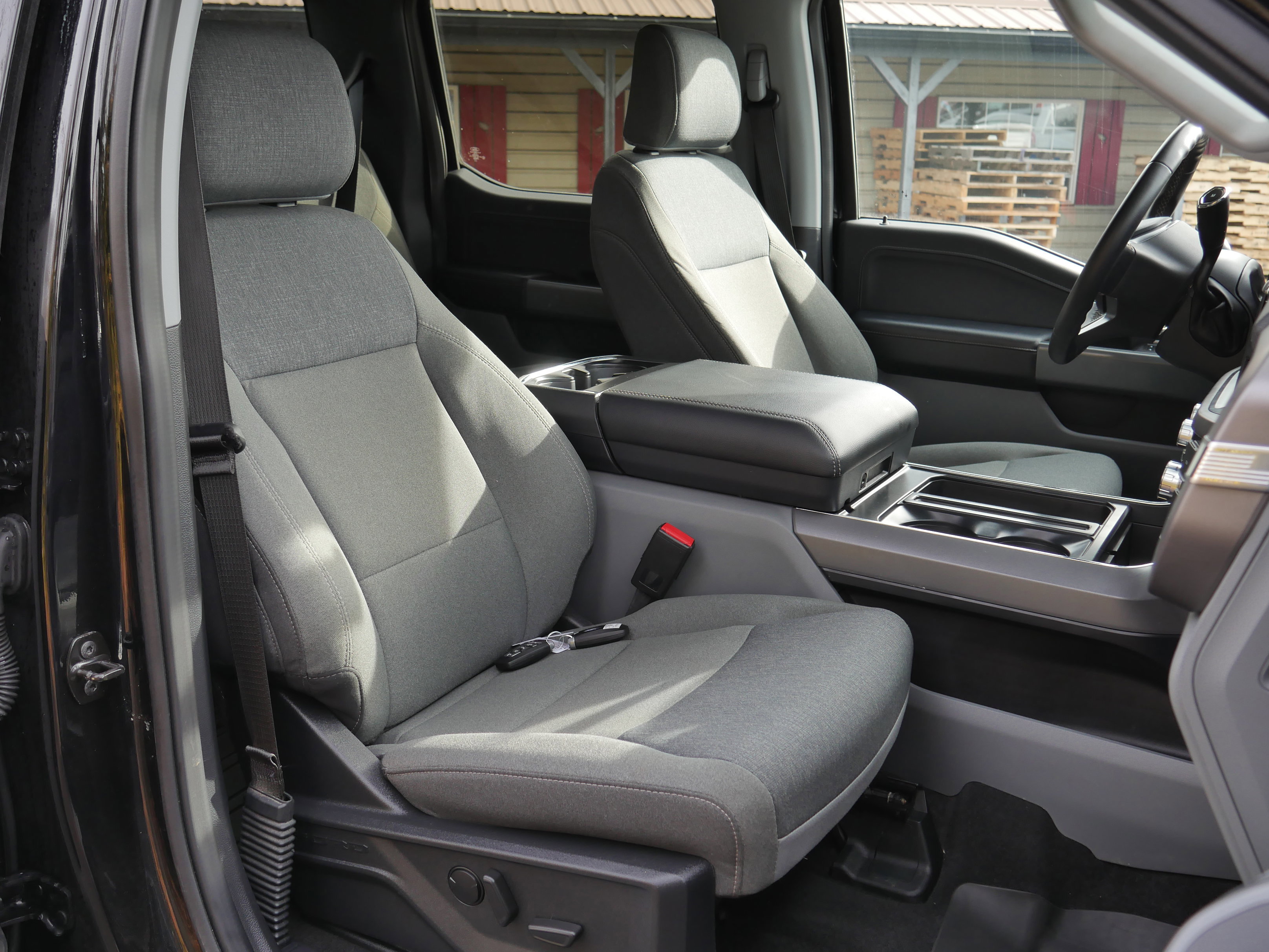 Certified 2024 Ford F150 XLT w/ Equipment Group 302A MID image 31