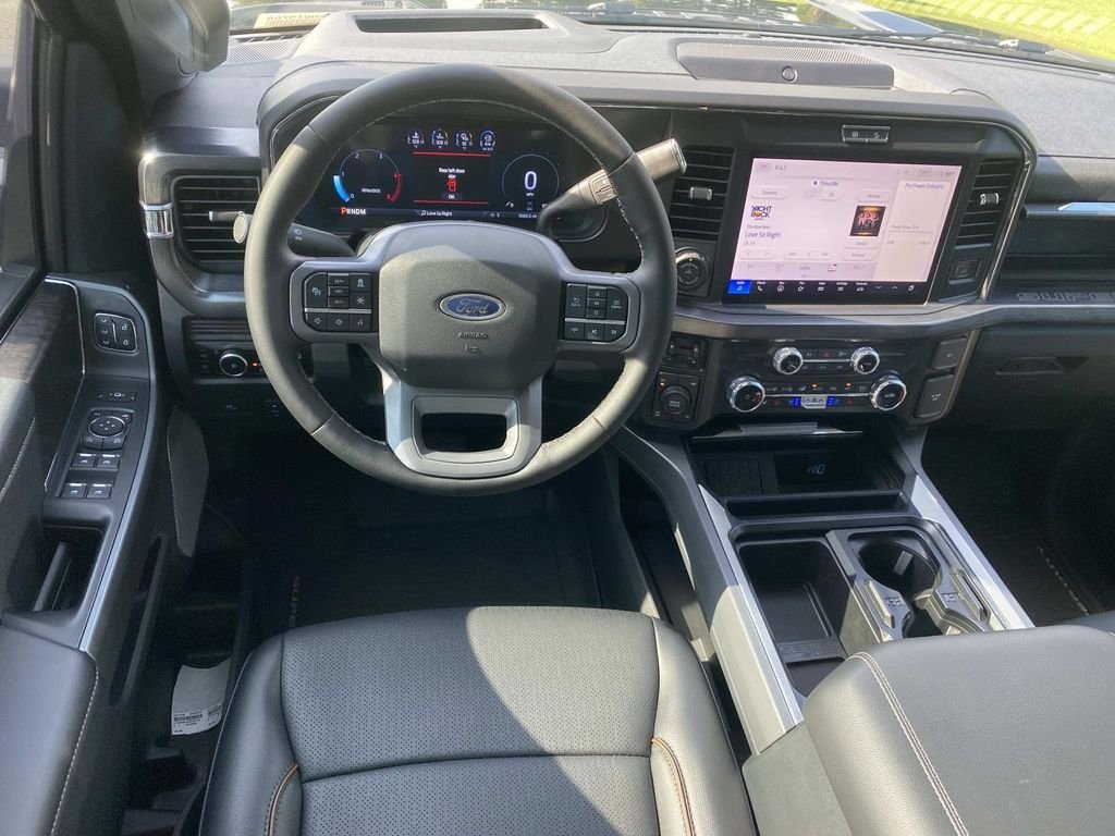 Certified 2025 Ford F350 Lariat w/ Lariat Ultimate Package AWD/4WD image 17