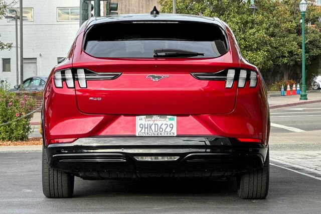 Certified 2023 Ford Mustang Mach-E Premium AWD/4WD image 5