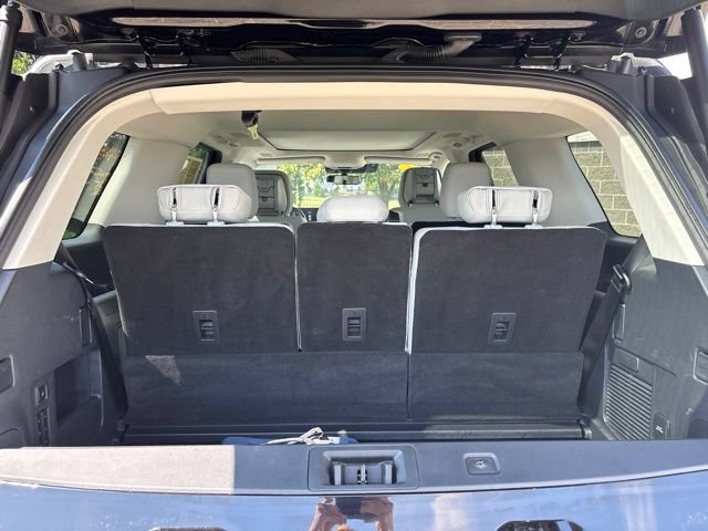 Certified 2026 Ford Expedition Platinum w/ Platinum Ultimate Package AWD/4WD image 13