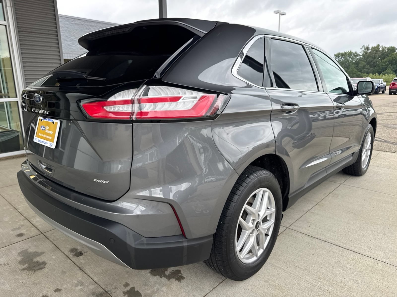 Certified 2024 Ford Edge SEL w/ Convenience Package AWD/4WD image 8