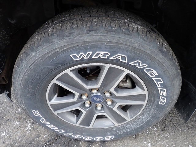 Certified 2017 Ford F150 XLT w/ Equipment Group 302A Luxury image 9