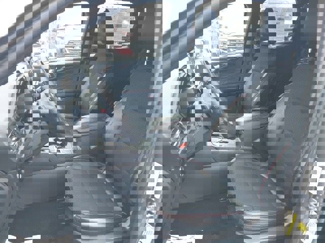 Certified 2025 Ford Escape ST-Line image 24