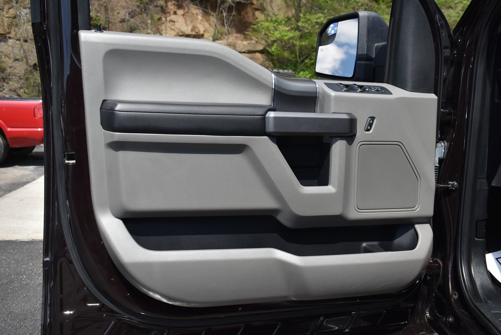 Certified 2019 Ford F150 XLT w/ Equipment Group 302A Luxury image 12