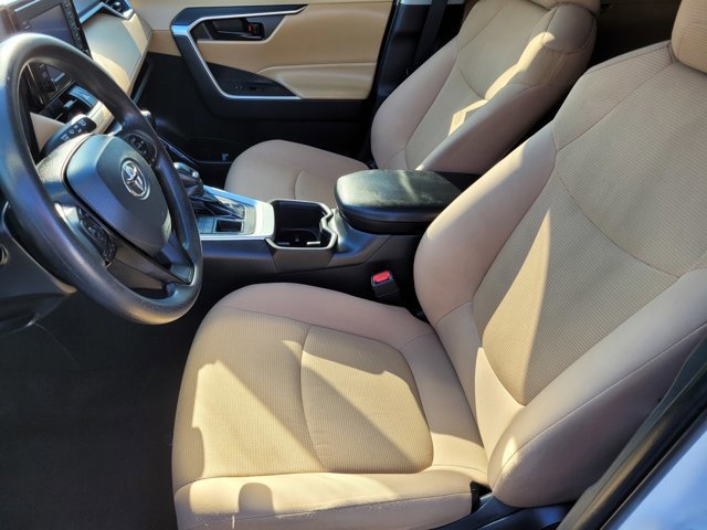 Used 2022 Toyota RAV4 LE image 14