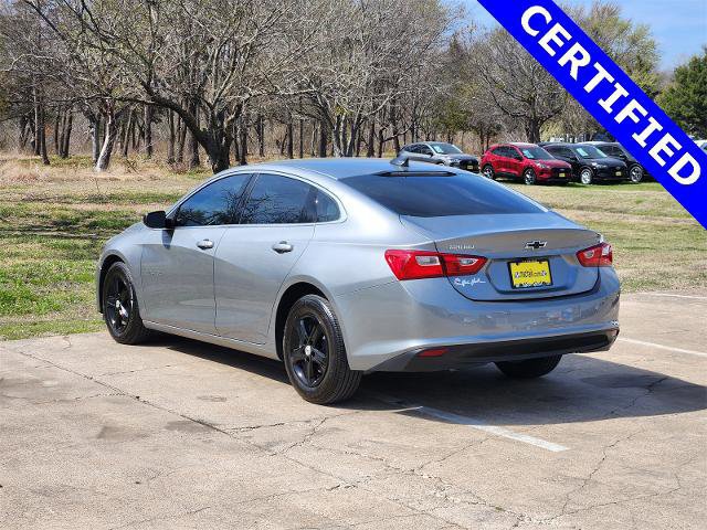Used 2025 Chevrolet Malibu LS image 2