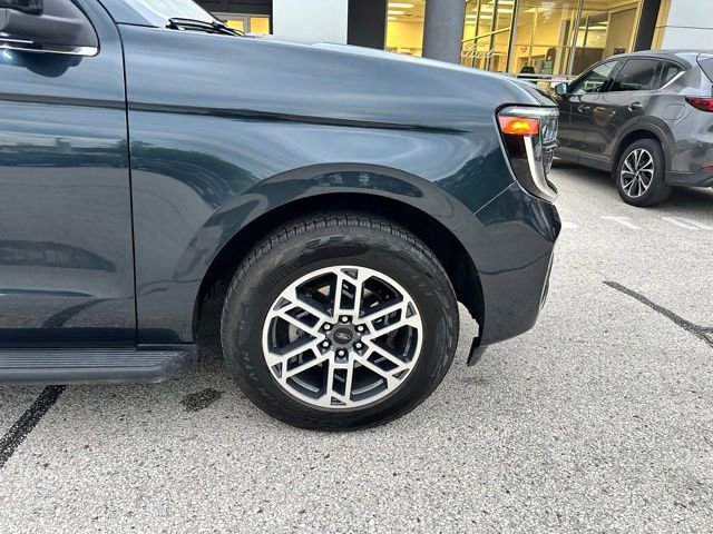 Certified 2025 Ford Expedition Active AWD/4WD image 98