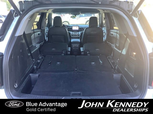 Certified 2023 Ford Explorer XLT w/ Equipment Group 202A image 18