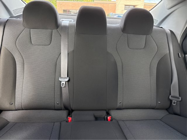 Used 2024 Hyundai Elantra SE FWD image 22