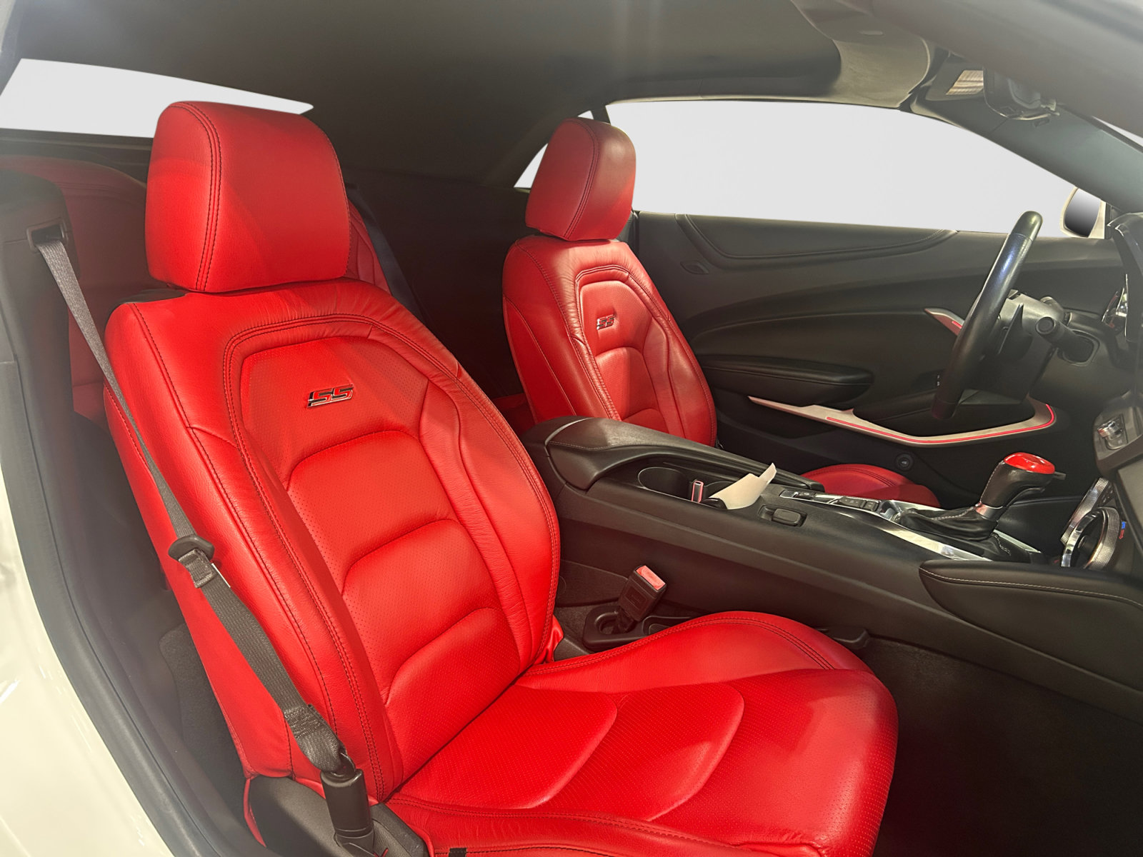 Used 2019 Chevrolet Camaro SS RWD image 19