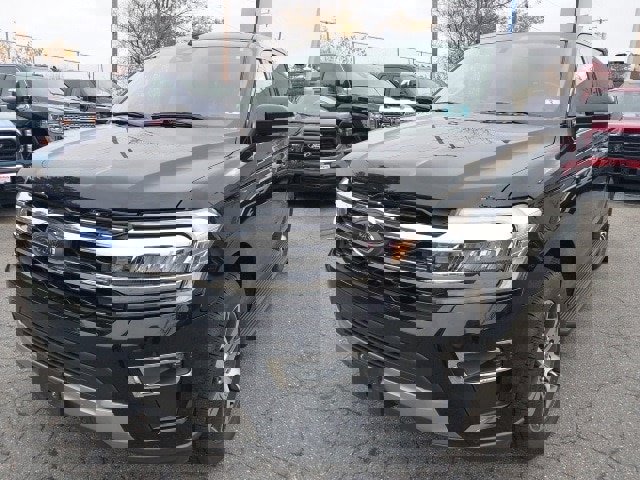 Certified 2024 Ford Expedition Limited image 4