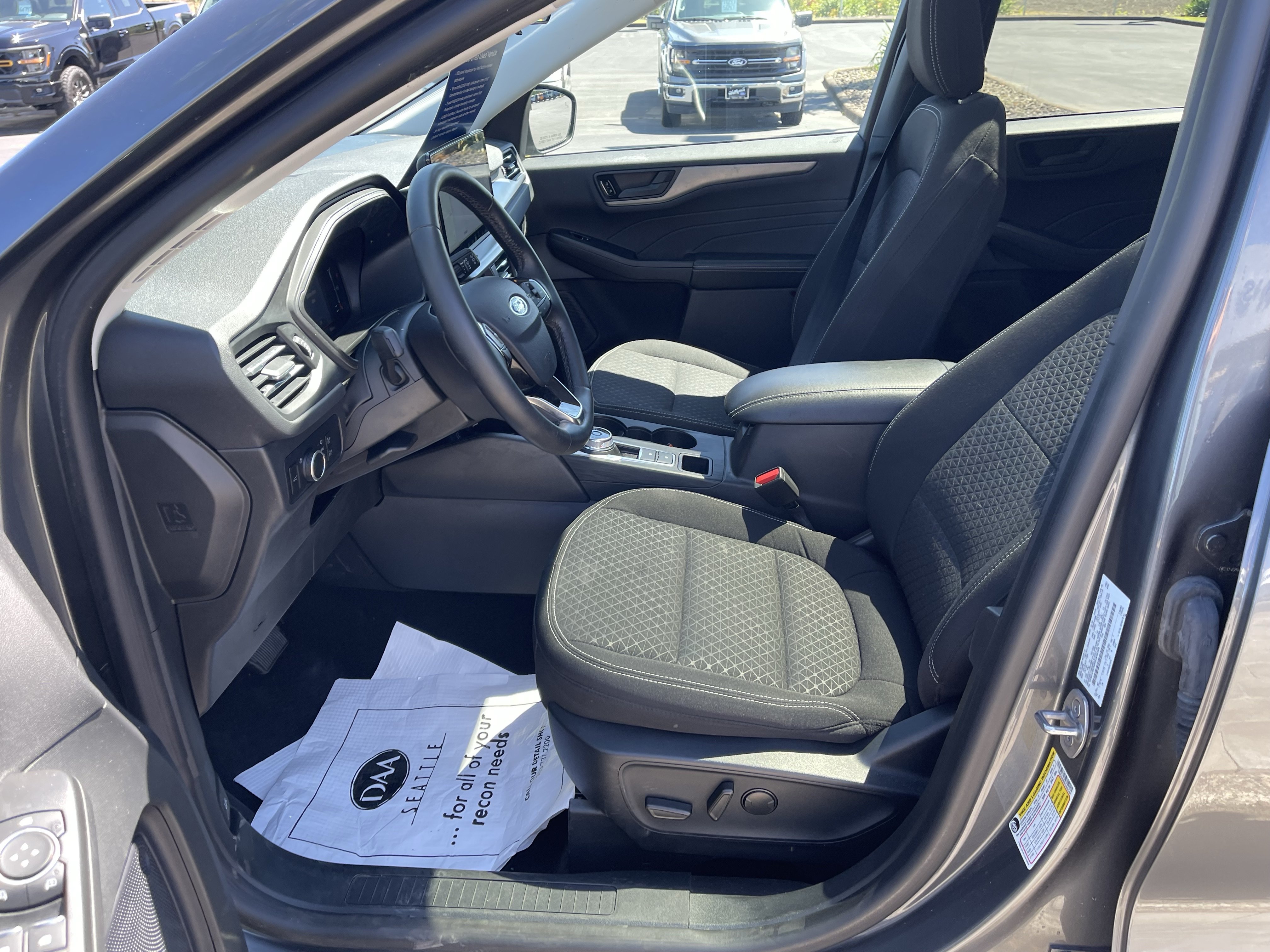 Certified 2024 Ford Escape Active w/ Tech Pack #1 AWD/4WD image 8