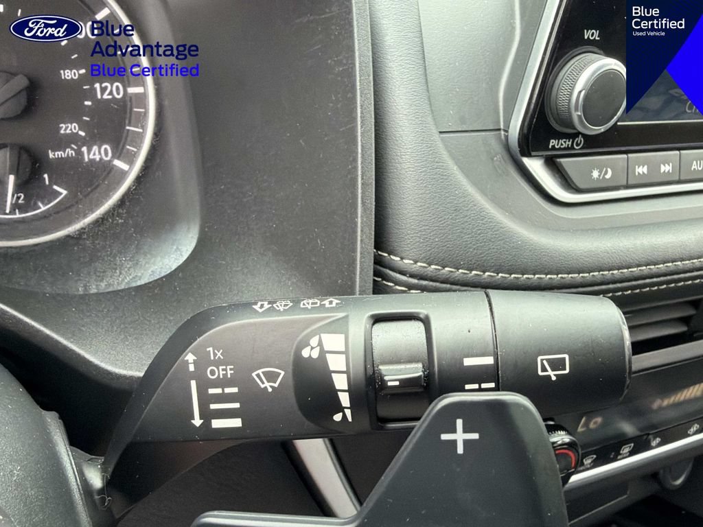 Used 2024 Nissan Rogue SV FWD image 30