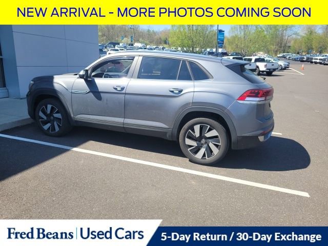 Used 2024 Volkswagen Atlas Cross Sport SE w/ Panoramic Sunroof Package AWD/4WD image 7