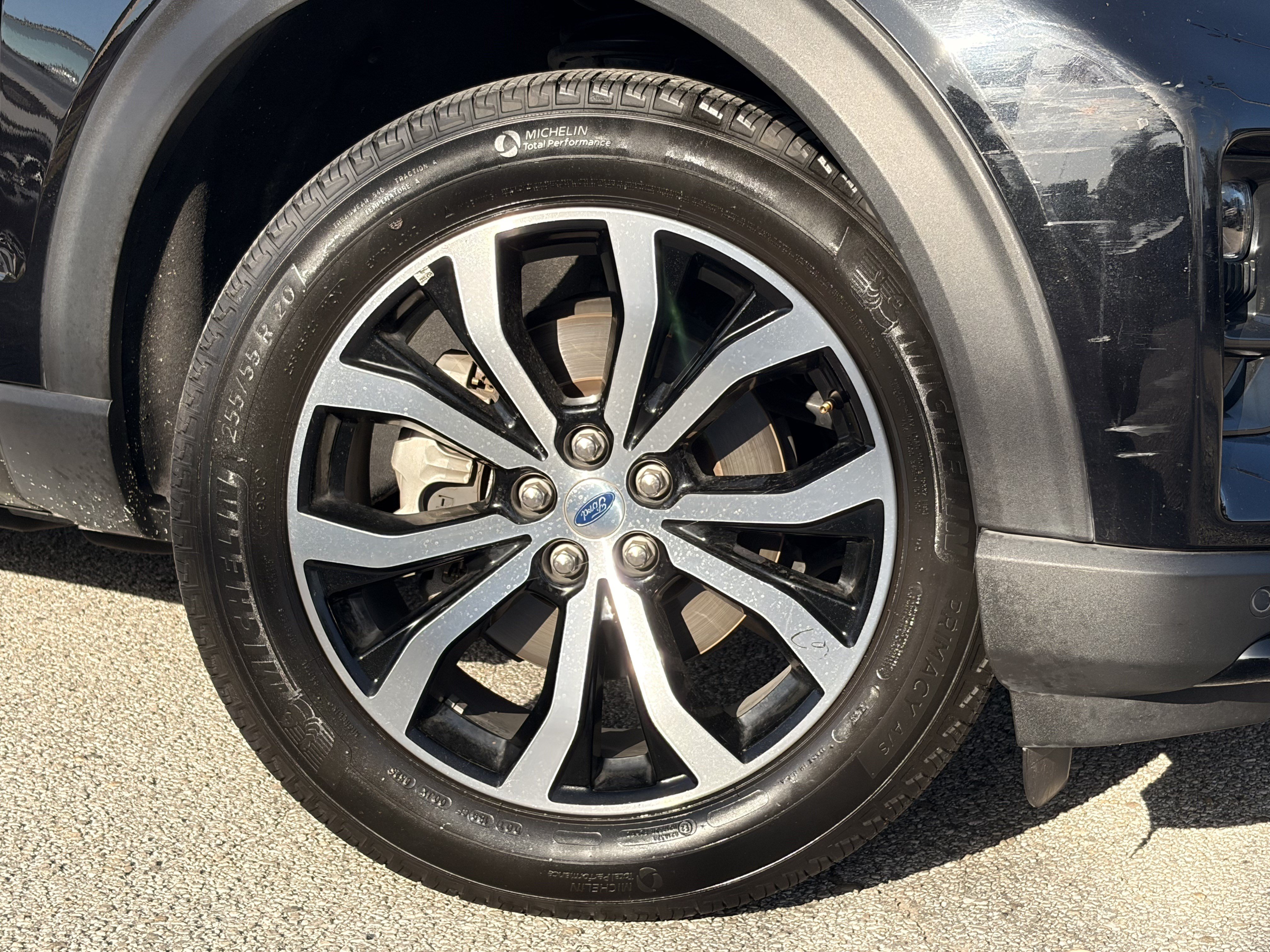 Certified 2025 Ford Explorer ST-Line AWD/4WD image 5
