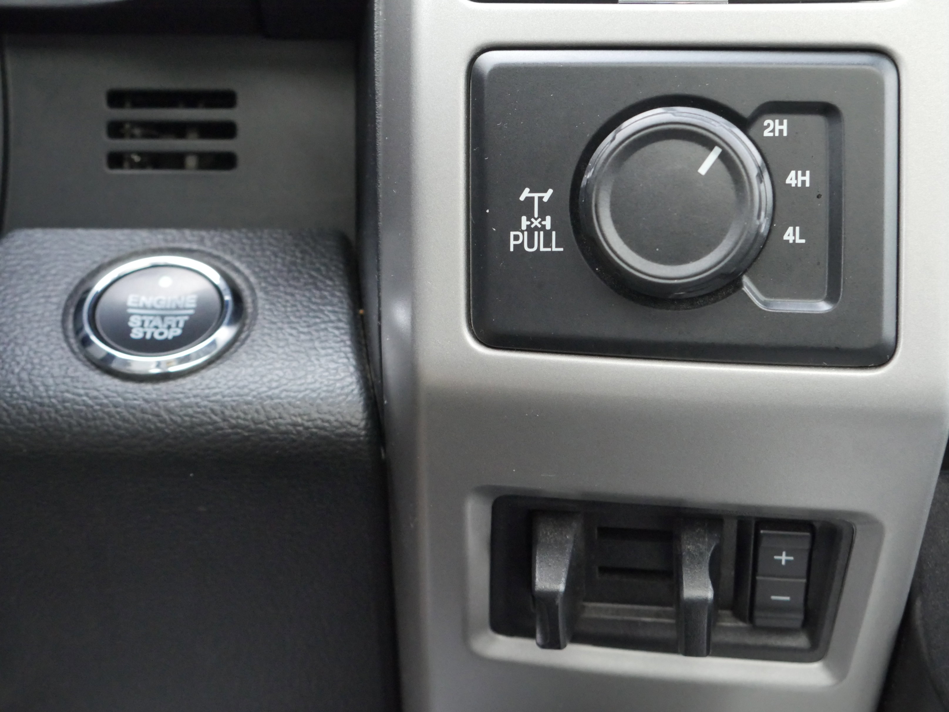 Certified 2021 Ford F350 Lariat image 15