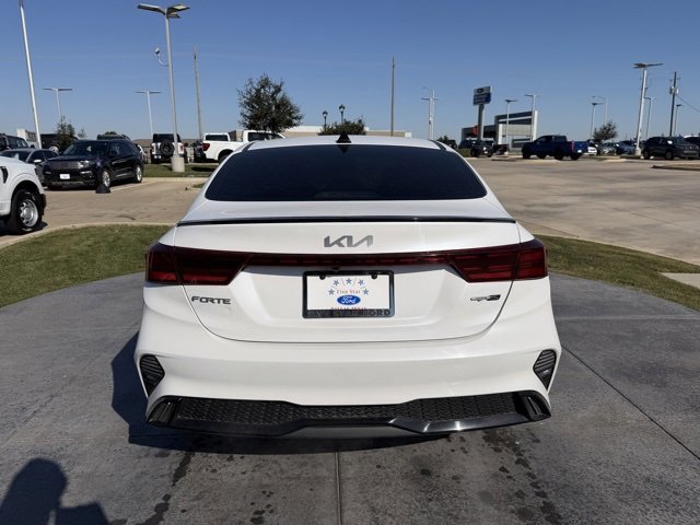 Used 2024 Kia Forte GT-Line w/ GT-Line Premium Package image 2
