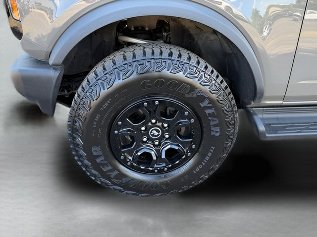 Certified 2025 Ford Bronco Outer Banks w/ Sasquatch Package AWD/4WD image 27