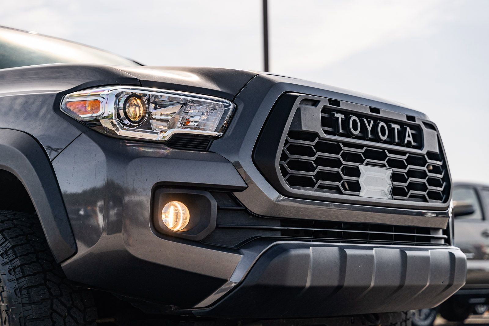 Used 2021 Toyota Tacoma TRD Off-Road AWD/4WD image 10