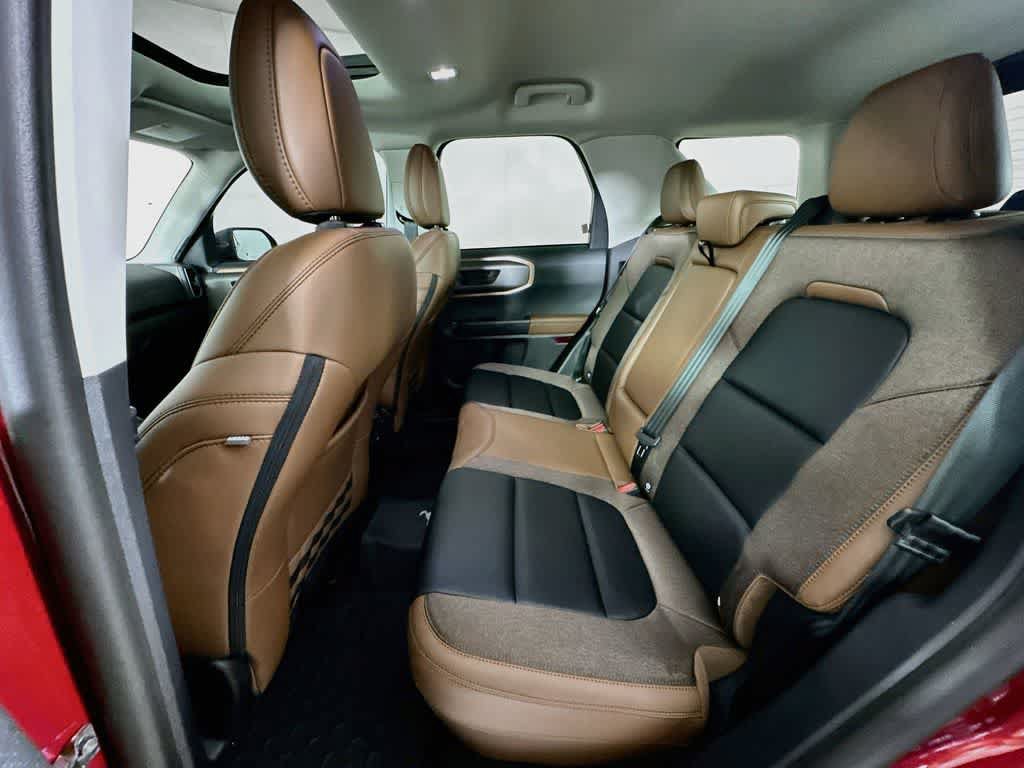 Certified 2025 Ford Bronco Sport Outer Banks w/ Outer Banks Tech Package+ AWD/4WD image 14